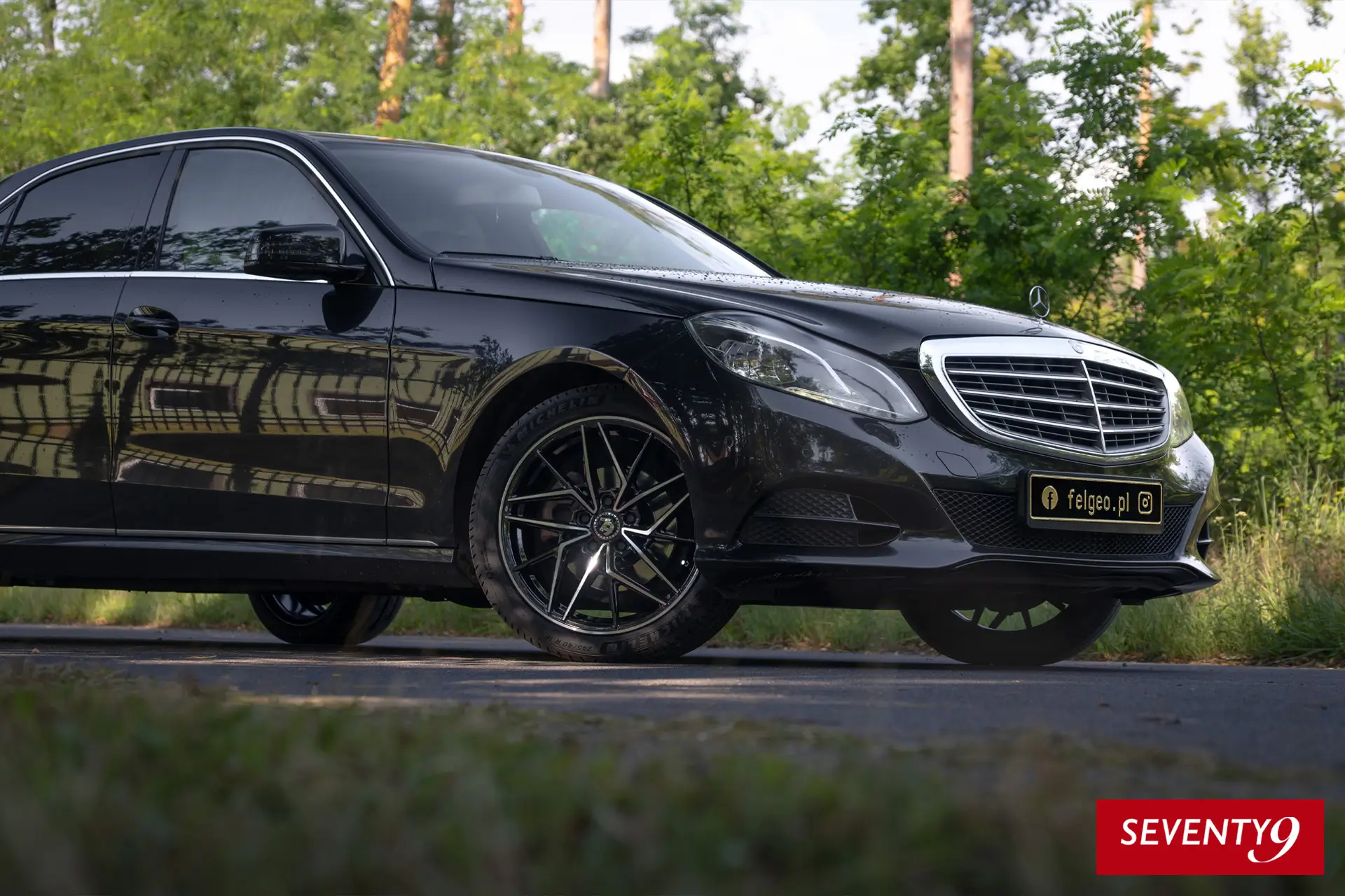 Mercedes E klasa W212 z felgami Seventy9 SCF-I – elegancja w sportowym stylu