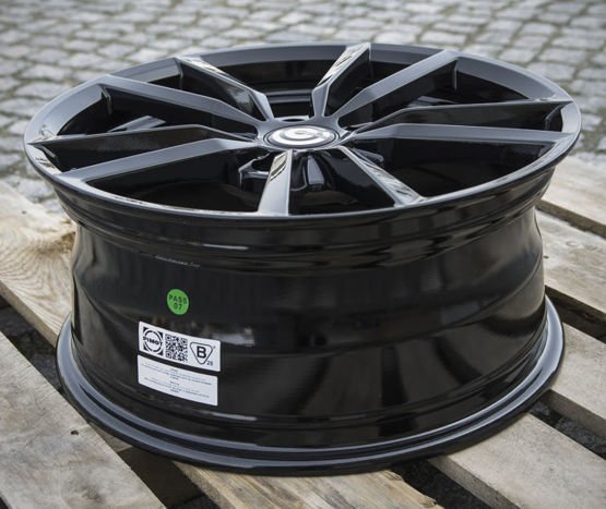 Alloy Wheels 18'' 5x112 Carbonado Voltage BG