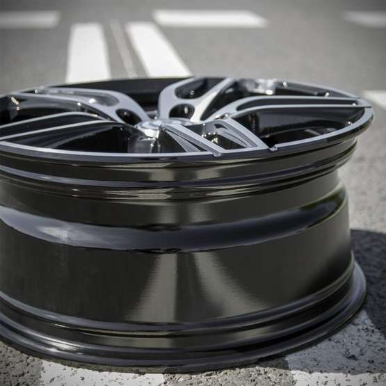 Aluminiumfelgen 18'' 5x112 Carbonado Way BFP