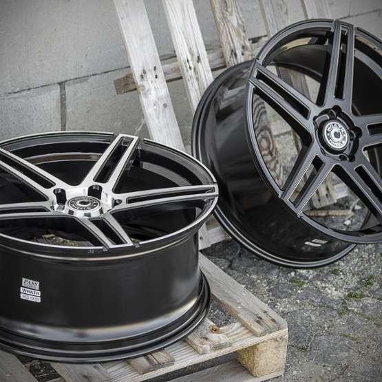 Aluminiumfelgen 18'' 5x120 Wrath WF-1 BP