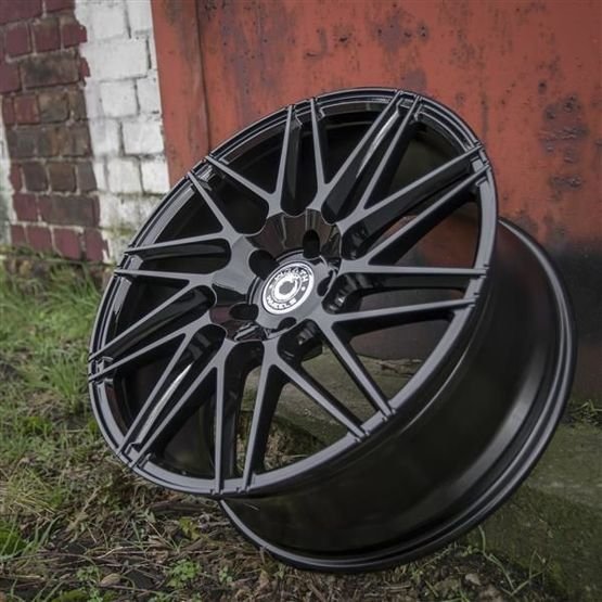 Aluminiumfelgen 18'' 5x120 Wrath WF-4 BLK