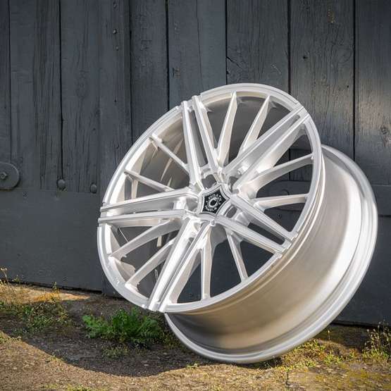 Aluminiumfelgen 19'' 5x112 Wrath WF-5 SLP