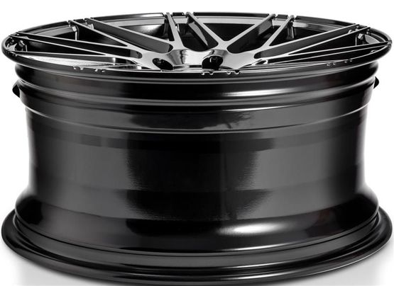 Aluminiumfelgen 19'' 5x120 Wrath WF-4 BLK