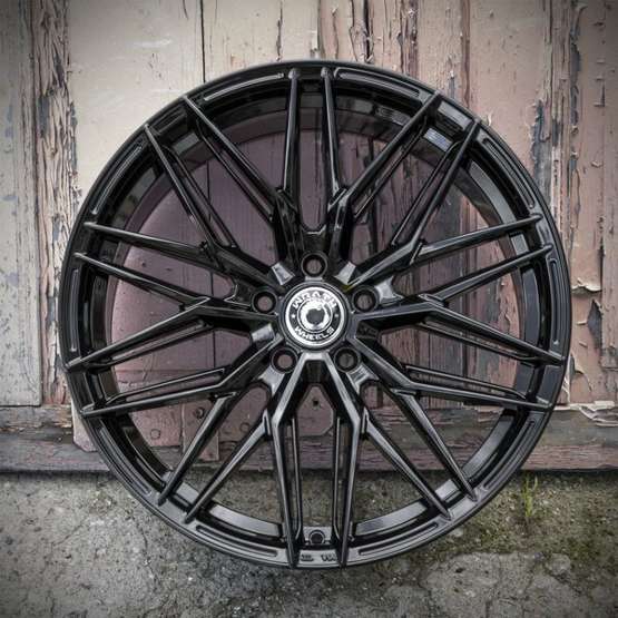 Aluminiumfelgen 19'' 5x120 Wrath WF-9 BLK