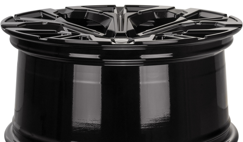 Aluminiumfelgen 19'' 5x112 Carbonado RUNNER BG