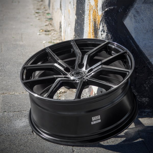 Aluminiumfelgen 19'' 5x120 Wrath WF-7 BP