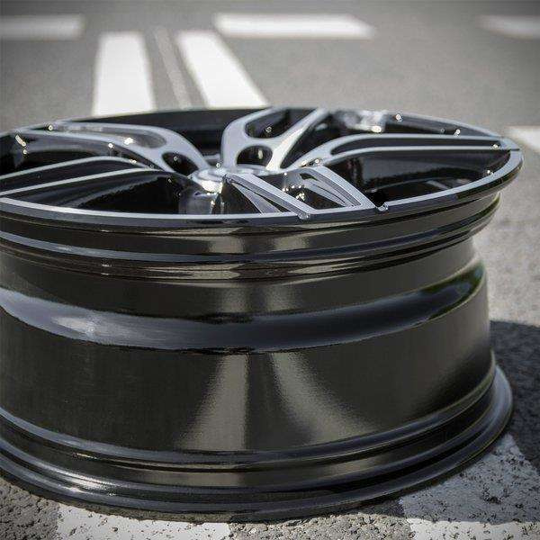 Set of staggered 4 Alloy Wheels 19 5x112 Carbonado Way BFP