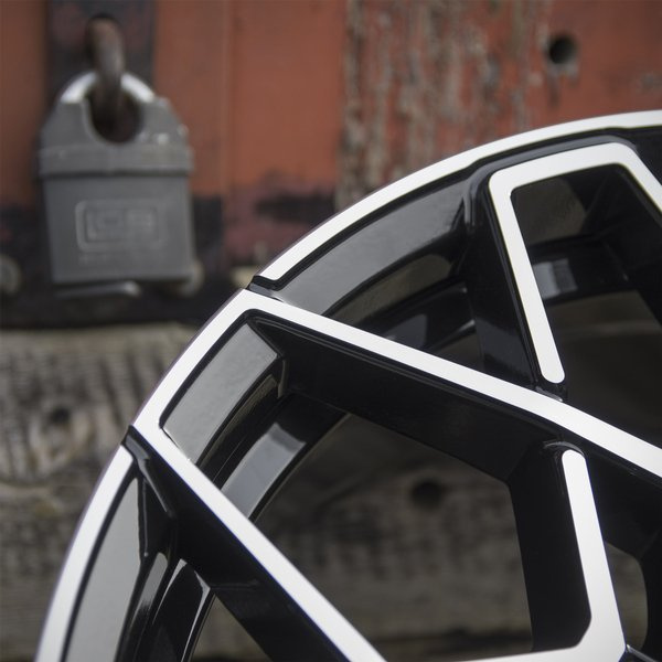 Aluminiumfelgen 18'' 5x120 Carbonado Shield BFP